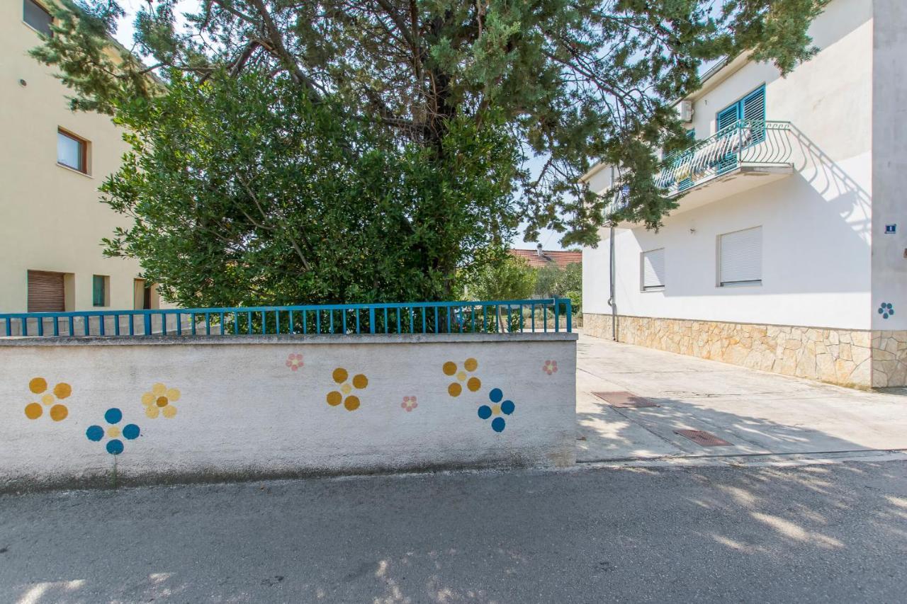 Apartment Alenka ムルテル エクステリア 写真