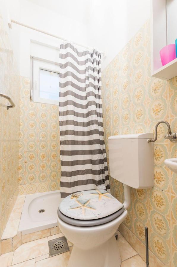 Apartment Alenka ムルテル エクステリア 写真