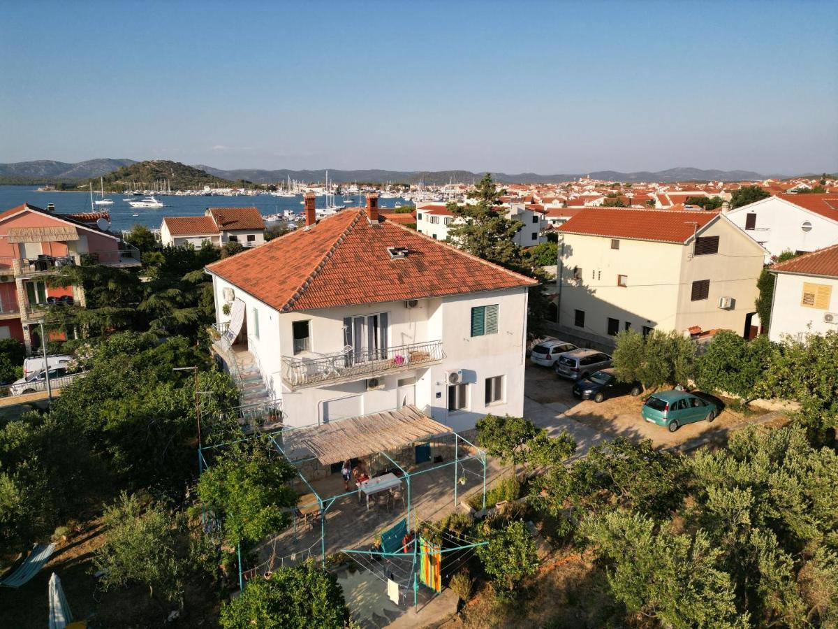 Apartment Alenka ムルテル エクステリア 写真