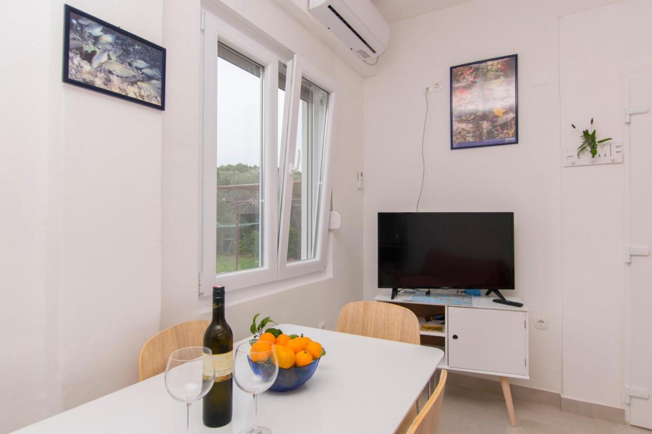 Apartment Alenka ムルテル エクステリア 写真